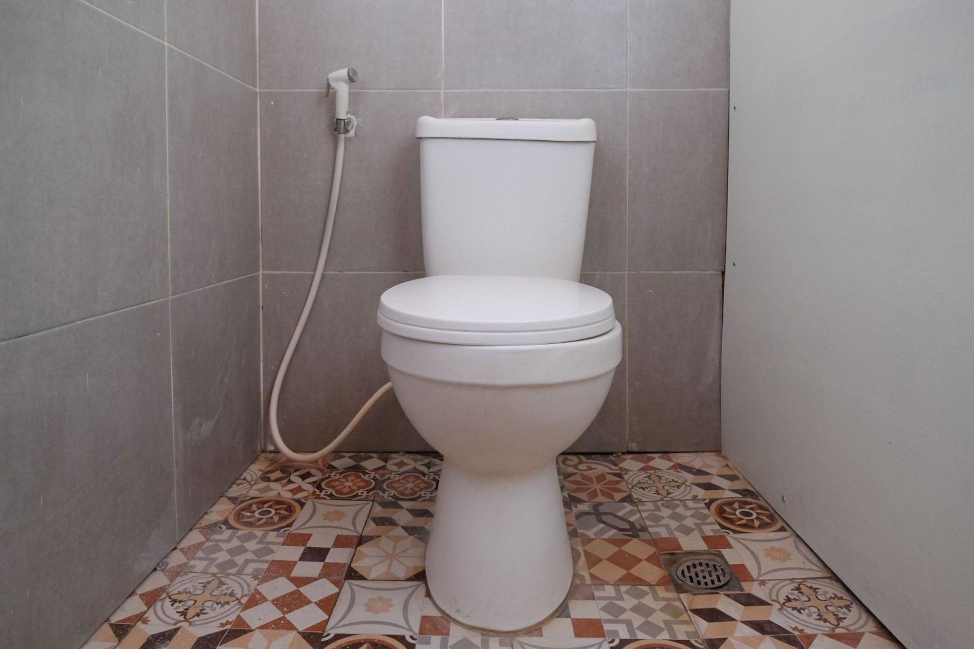 Reddoorz Near Lotte Mart Maguwoharjo Yogyakarta Hotell Rom bilde